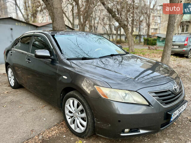 Сірий Тойота Камрі, об'ємом двигуна 3.46 л та пробігом 280 тис. км за 7000 $, фото 3 на Automoto.ua