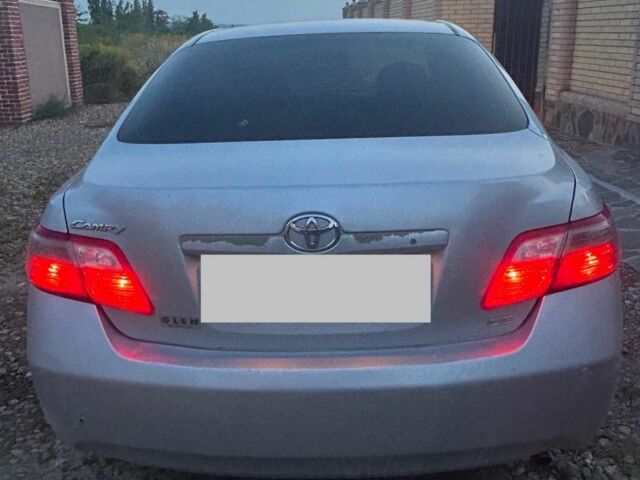 Серый Тойота Камри, объемом двигателя 0 л и пробегом 178 тыс. км за 7900 $, фото 3 на Automoto.ua