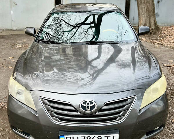 Сірий Тойота Камрі, об'ємом двигуна 3.46 л та пробігом 280 тис. км за 7000 $, фото 4 на Automoto.ua