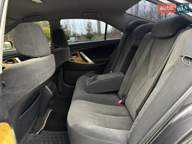 Серый Тойота Камри, объемом двигателя 2.4 л и пробегом 262 тыс. км за 6999 $, фото 31 на Automoto.ua