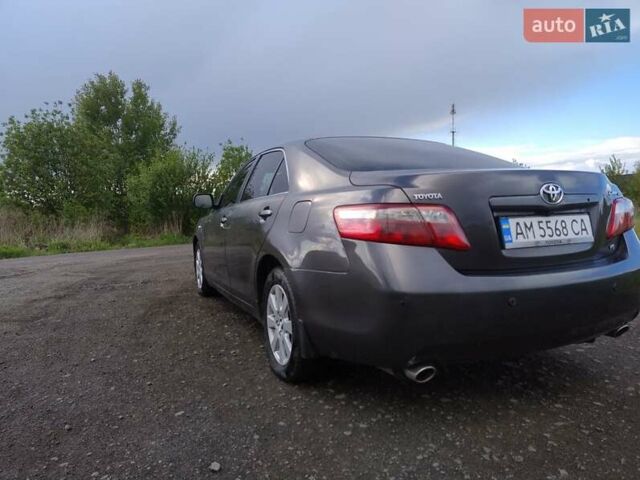 Сірий Тойота Камрі, об'ємом двигуна 3.5 л та пробігом 299 тис. км за 7700 $, фото 21 на Automoto.ua