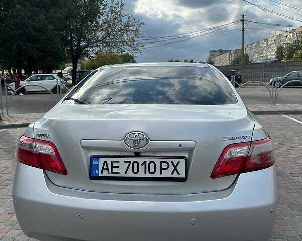 Серый Тойота Камри, объемом двигателя 2.4 л и пробегом 138 тыс. км за 11500 $, фото 8 на Automoto.ua