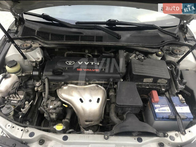Серый Тойота Камри, объемом двигателя 2.36 л и пробегом 221 тыс. км за 8499 $, фото 6 на Automoto.ua