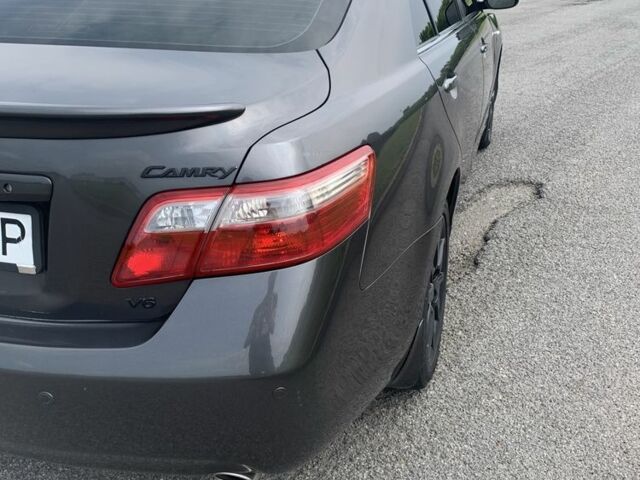 Серый Тойота Камри, объемом двигателя 3.5 л и пробегом 340 тыс. км за 7900 $, фото 6 на Automoto.ua