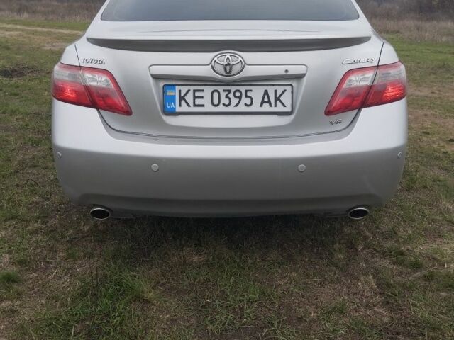 Серый Тойота Камри, объемом двигателя 3.5 л и пробегом 200 тыс. км за 8800 $, фото 5 на Automoto.ua