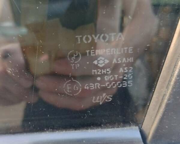 Серый Тойота Камри, объемом двигателя 2.4 л и пробегом 230 тыс. км за 8500 $, фото 20 на Automoto.ua