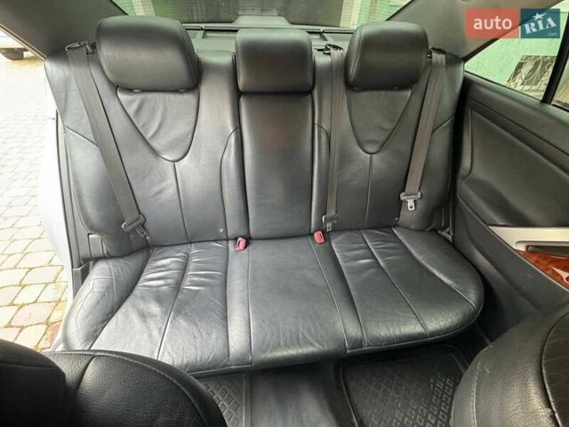 Серый Тойота Камри, объемом двигателя 3.5 л и пробегом 274 тыс. км за 10200 $, фото 10 на Automoto.ua