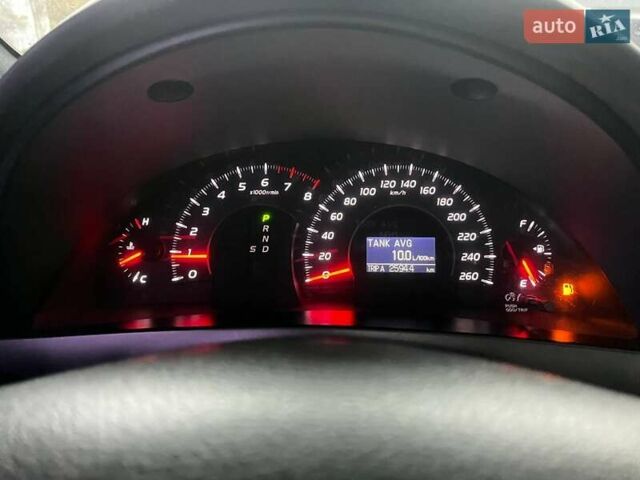 Серый Тойота Камри, объемом двигателя 3.5 л и пробегом 299 тыс. км за 8400 $, фото 21 на Automoto.ua