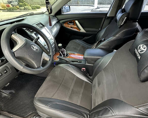 Тойота Камри 2007 в Харькове на Automoto.ua Серый Тойота Камри, объемом двигателя 2.36 л и пробегом 314 тыс. км за 7800 $, фото 4 на Automoto.ua