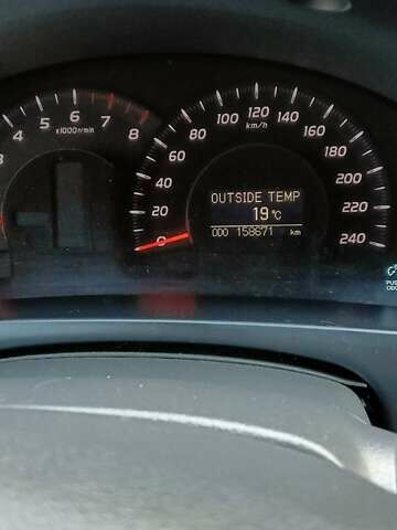 Серый Тойота Камри, объемом двигателя 2.4 л и пробегом 158 тыс. км за 12400 $, фото 11 на Automoto.ua