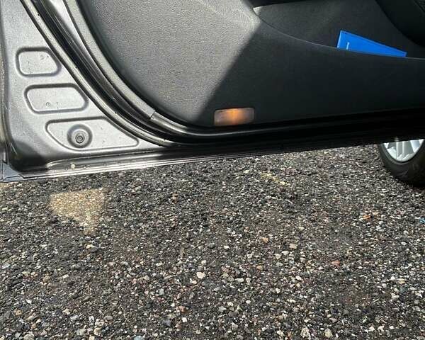 Сірий Тойота Камрі, об'ємом двигуна 2.36 л та пробігом 274 тис. км за 7689 $, фото 29 на Automoto.ua