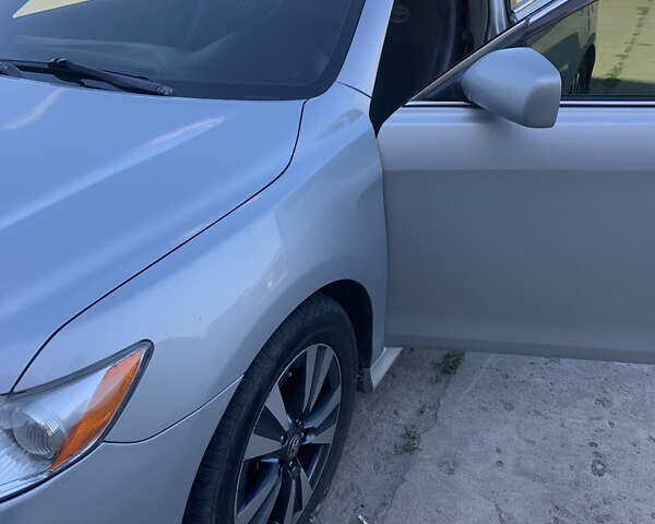 Сірий Тойота Камрі, об'ємом двигуна 2.36 л та пробігом 230 тис. км за 8500 $, фото 20 на Automoto.ua