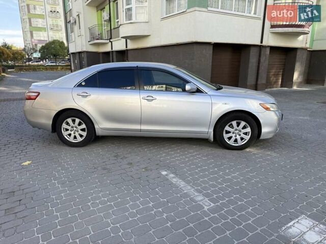 Серый Тойота Камри, объемом двигателя 3.46 л и пробегом 320 тыс. км за 7200 $, фото 11 на Automoto.ua