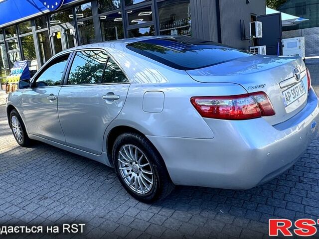 Серый Тойота Камри, объемом двигателя 2.4 л и пробегом 224 тыс. км за 6700 $, фото 5 на Automoto.ua