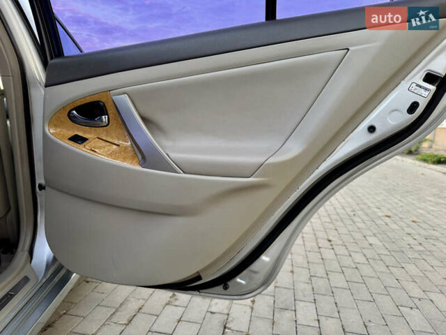 Серый Тойота Камри, объемом двигателя 2.36 л и пробегом 221 тыс. км за 7999 $, фото 40 на Automoto.ua