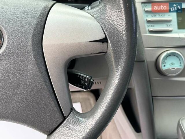 Серый Тойота Камри, объемом двигателя 2.4 л и пробегом 225 тыс. км за 7490 $, фото 21 на Automoto.ua