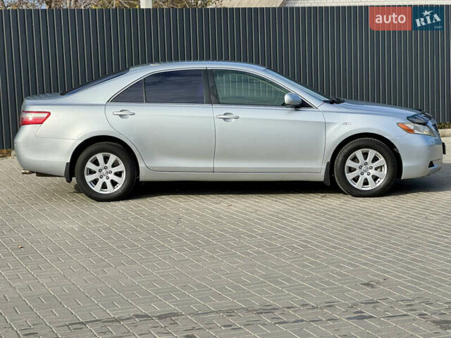 Серый Тойота Камри, объемом двигателя 2.36 л и пробегом 221 тыс. км за 7999 $, фото 24 на Automoto.ua