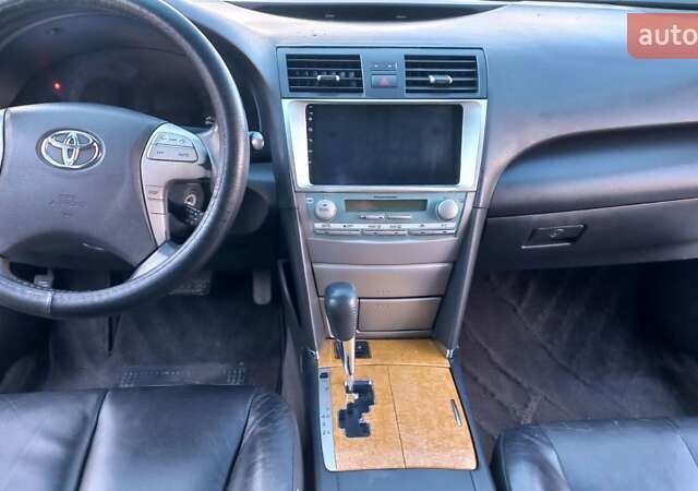 Серый Тойота Камри, объемом двигателя 2.36 л и пробегом 305 тыс. км за 7800 $, фото 36 на Automoto.ua