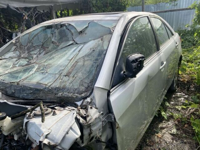 Сірий Тойота Камрі, об'ємом двигуна 2.4 л та пробігом 200 тис. км за 2500 $, фото 5 на Automoto.ua