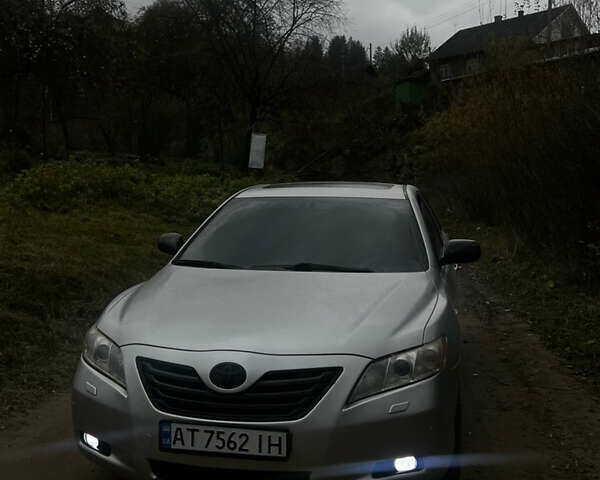 Сірий Тойота Камрі, об'ємом двигуна 3.5 л та пробігом 297 тис. км за 8499 $, фото 10 на Automoto.ua