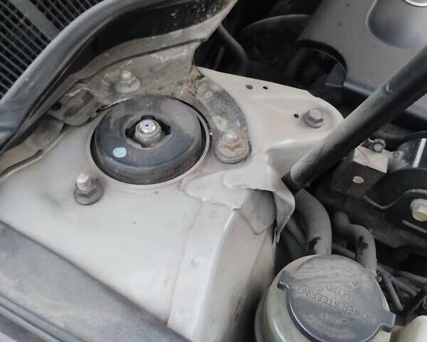 Серый Тойота Камри, объемом двигателя 2.4 л и пробегом 230 тыс. км за 8500 $, фото 16 на Automoto.ua