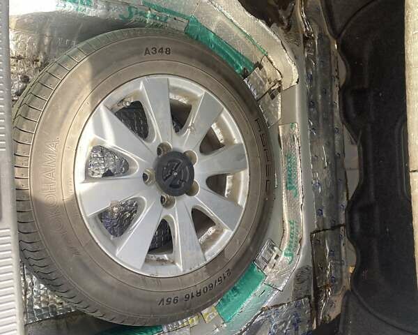 Серый Тойота Камри, объемом двигателя 3.5 л и пробегом 379 тыс. км за 10200 $, фото 26 на Automoto.ua