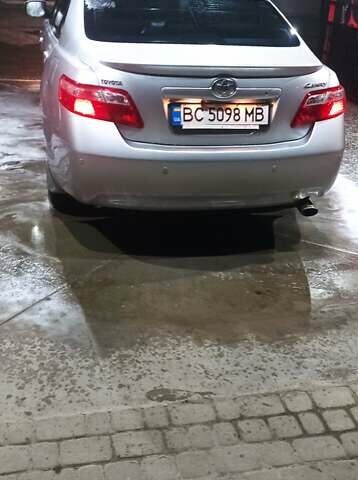 Серый Тойота Камри, объемом двигателя 2.4 л и пробегом 286 тыс. км за 9500 $, фото 20 на Automoto.ua