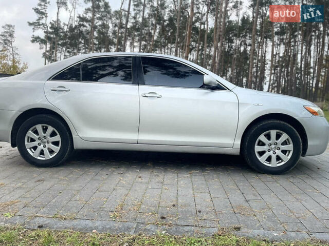 Серый Тойота Камри, объемом двигателя 2.36 л и пробегом 249 тыс. км за 8400 $, фото 4 на Automoto.ua