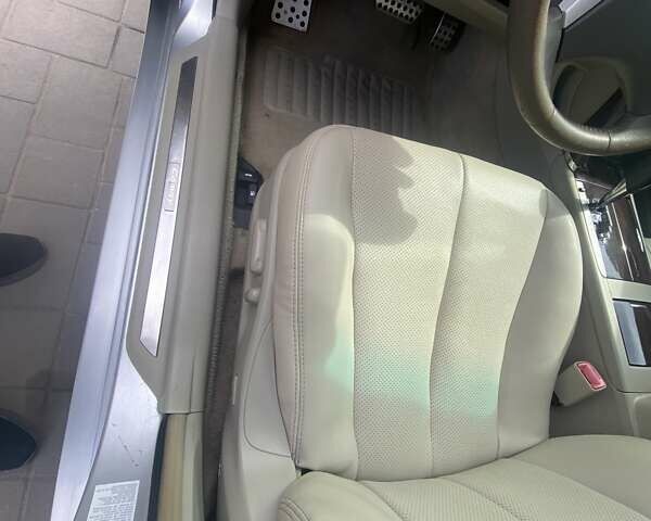 Серый Тойота Камри, объемом двигателя 3.5 л и пробегом 379 тыс. км за 10200 $, фото 18 на Automoto.ua