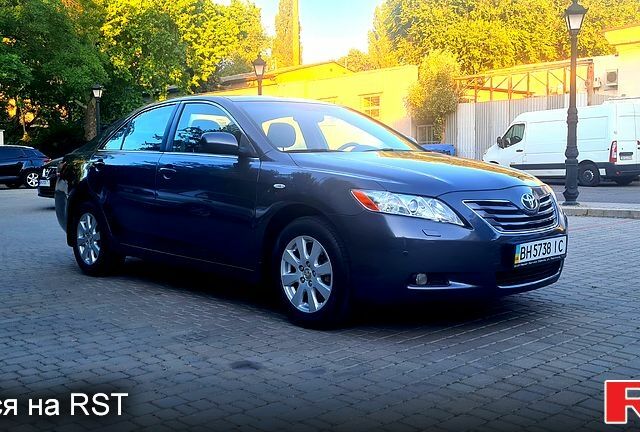 Серый Тойота Камри, объемом двигателя 2.4 л и пробегом 167 тыс. км за 9100 $, фото 2 на Automoto.ua