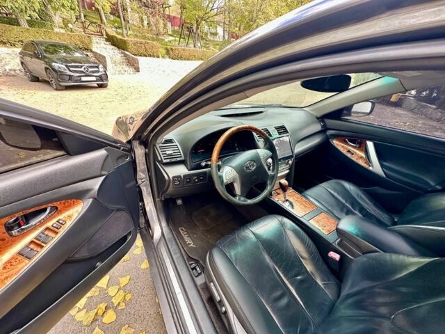 Тойота Камрі 2007 у Кропивницькому (Кіровограді) на Automoto.ua Сірий Тойота Камрі, об'ємом двигуна 3.5 л та пробігом 320 тис. км за 8500 $, фото 13 на Automoto.ua