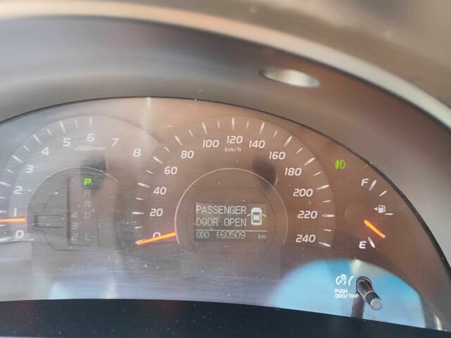 Сірий Тойота Камрі, об'ємом двигуна 2.4 л та пробігом 160 тис. км за 8400 $, фото 6 на Automoto.ua