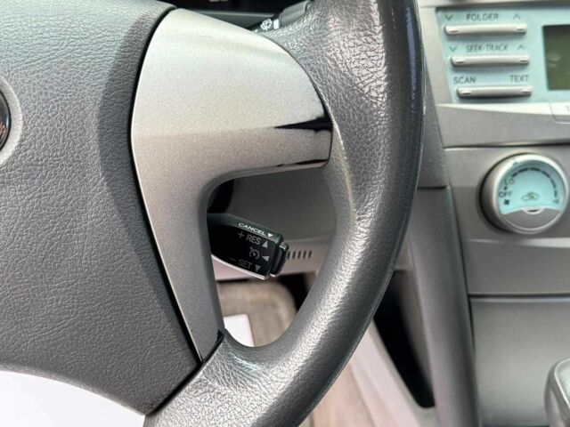 Серый Тойота Камри, объемом двигателя 2.4 л и пробегом 225 тыс. км за 7490 $, фото 21 на Automoto.ua