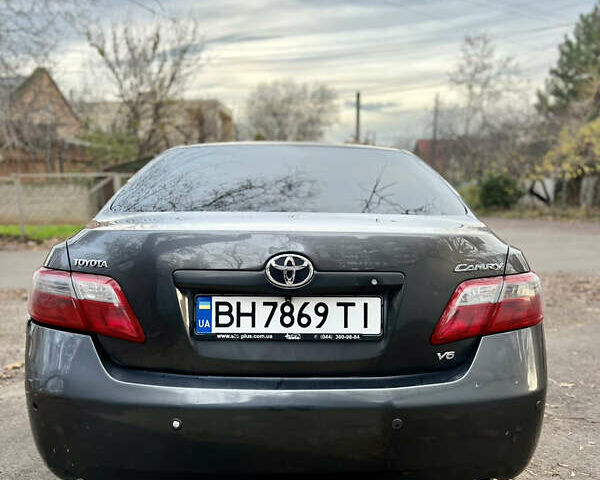 Сірий Тойота Камрі, об'ємом двигуна 3.46 л та пробігом 280 тис. км за 7000 $, фото 7 на Automoto.ua