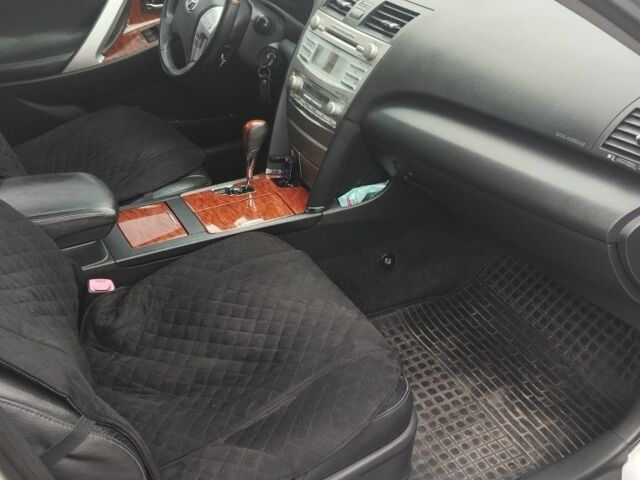 Серый Тойота Камри, объемом двигателя 3.5 л и пробегом 200 тыс. км за 8800 $, фото 4 на Automoto.ua