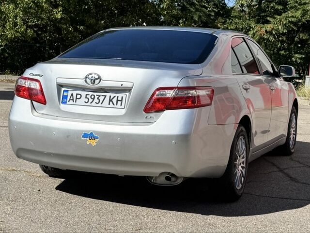 Сірий Тойота Камрі, об'ємом двигуна 2.4 л та пробігом 224 тис. км за 6700 $, фото 2 на Automoto.ua