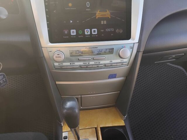 Сірий Тойота Камрі, об'ємом двигуна 2.4 л та пробігом 160 тис. км за 8400 $, фото 5 на Automoto.ua