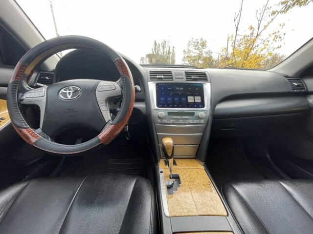 Серый Тойота Камри, объемом двигателя 3.5 л и пробегом 286 тыс. км за 7650 $, фото 9 на Automoto.ua