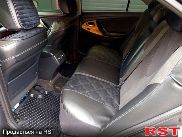 Сірий Тойота Камрі, об'ємом двигуна 2.4 л та пробігом 280 тис. км за 9100 $, фото 3 на Automoto.ua