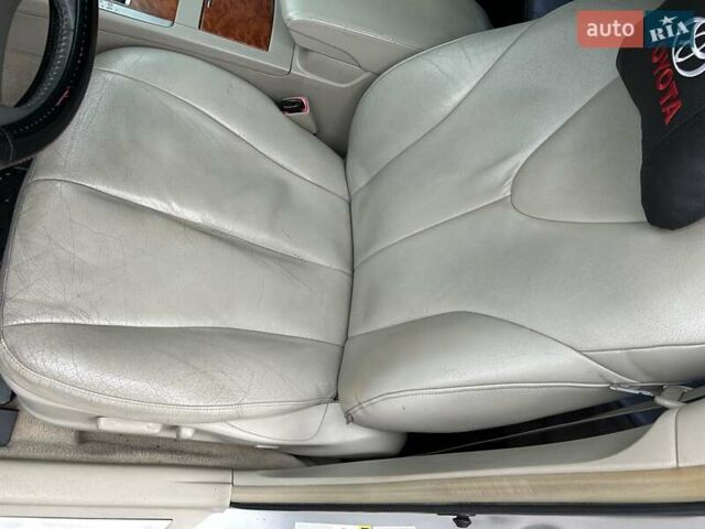 Серый Тойота Камри, объемом двигателя 3.46 л и пробегом 222 тыс. км за 10000 $, фото 42 на Automoto.ua