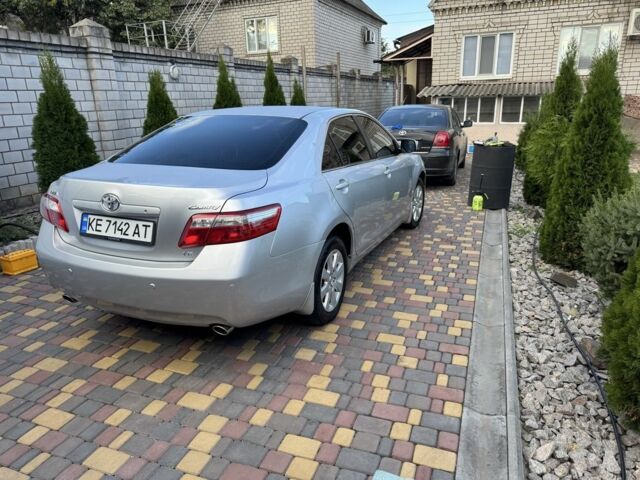 Сірий Тойота Камрі, об'ємом двигуна 3.5 л та пробігом 283 тис. км за 9100 $, фото 4 на Automoto.ua