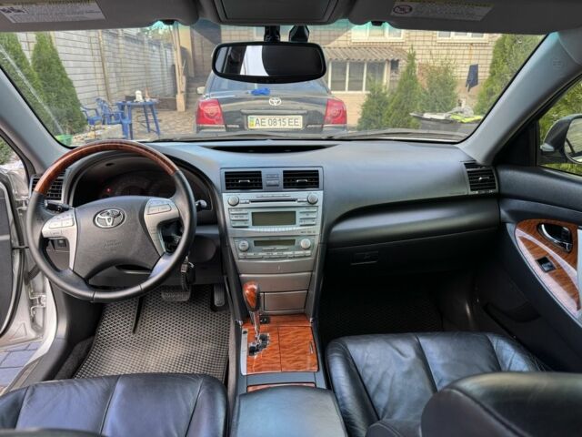 Сірий Тойота Камрі, об'ємом двигуна 3.5 л та пробігом 283 тис. км за 9100 $, фото 6 на Automoto.ua