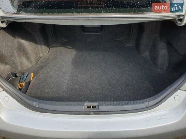 Серый Тойота Камри, объемом двигателя 3.5 л и пробегом 274 тыс. км за 10200 $, фото 4 на Automoto.ua