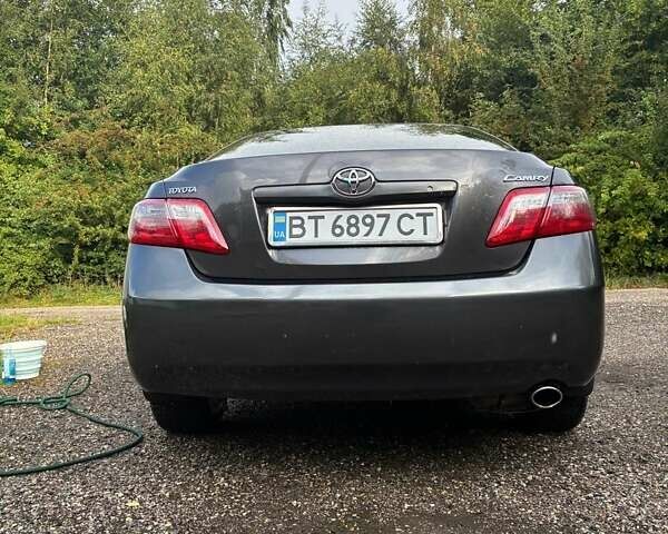 Сірий Тойота Камрі, об'ємом двигуна 2.36 л та пробігом 274 тис. км за 7689 $, фото 13 на Automoto.ua
