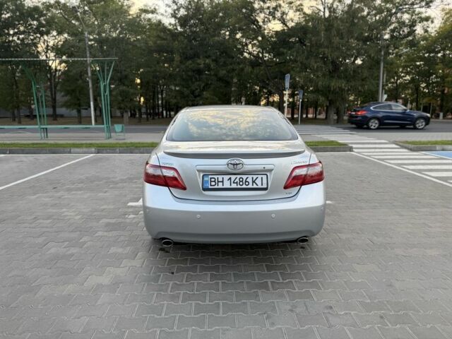 Сірий Тойота Камрі, об'ємом двигуна 3.5 л та пробігом 250 тис. км за 8500 $, фото 4 на Automoto.ua