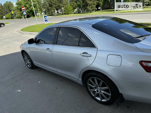 Серый Тойота Камри, объемом двигателя 3.5 л и пробегом 270 тыс. км за 8700 $, фото 21 на Automoto.ua
