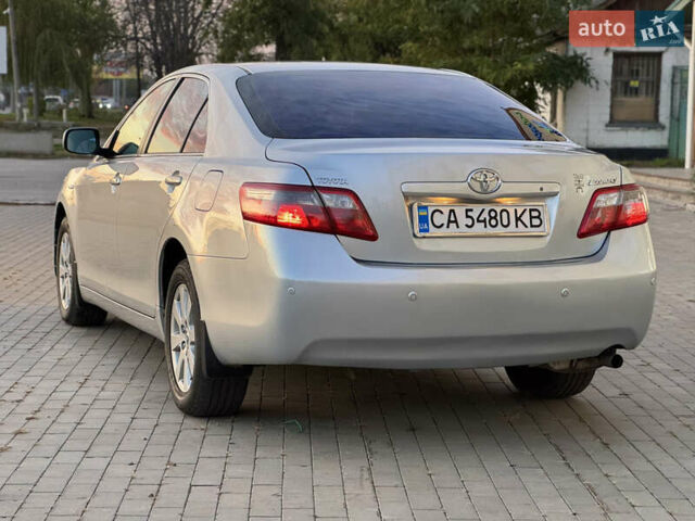 Серый Тойота Камри, объемом двигателя 2.36 л и пробегом 221 тыс. км за 7999 $, фото 8 на Automoto.ua