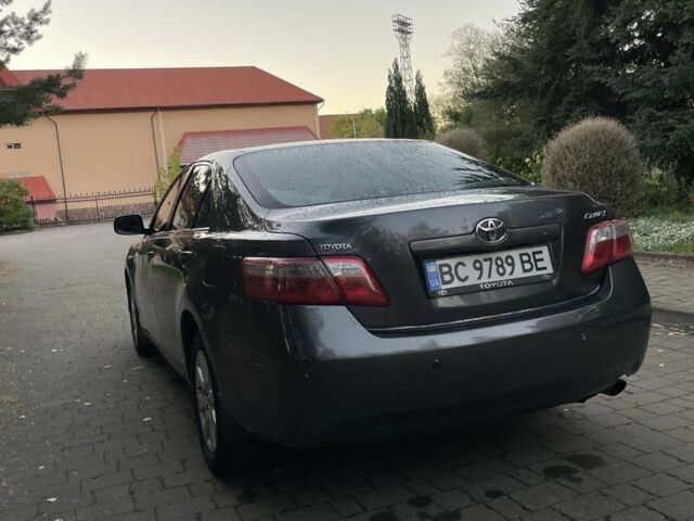Сірий Тойота Камрі, об'ємом двигуна 2.4 л та пробігом 306 тис. км за 6300 $, фото 7 на Automoto.ua