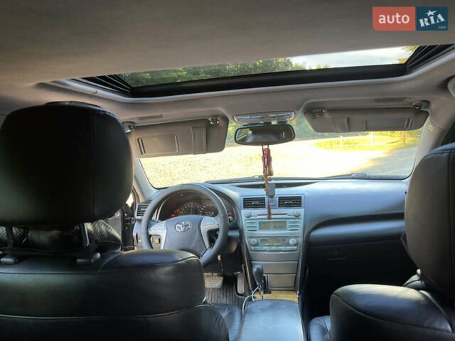 Сірий Тойота Камрі, об'ємом двигуна 2.36 л та пробігом 226 тис. км за 8700 $, фото 8 на Automoto.ua