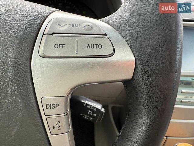 Серый Тойота Камри, объемом двигателя 3.46 л и пробегом 285 тыс. км за 8690 $, фото 18 на Automoto.ua